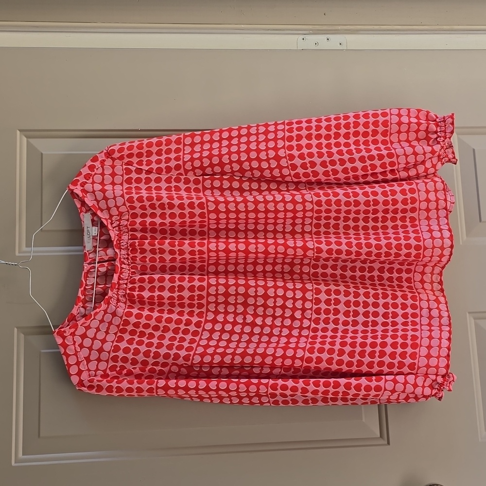 LADIES PINK LOFT TOP WITH RED HEARTS